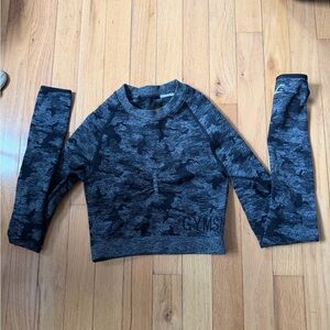 Gymshark Black and Gray Camo Long-Sleeve Crop Top